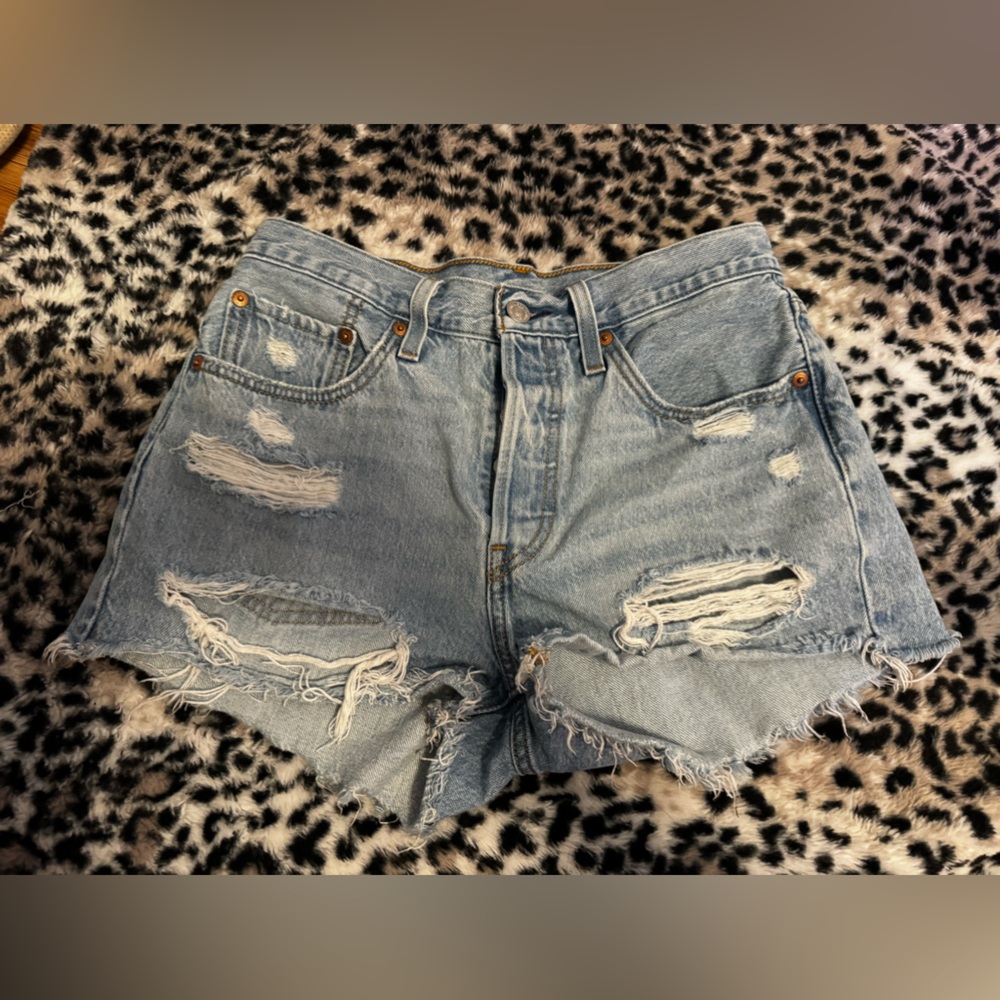 levi shorts